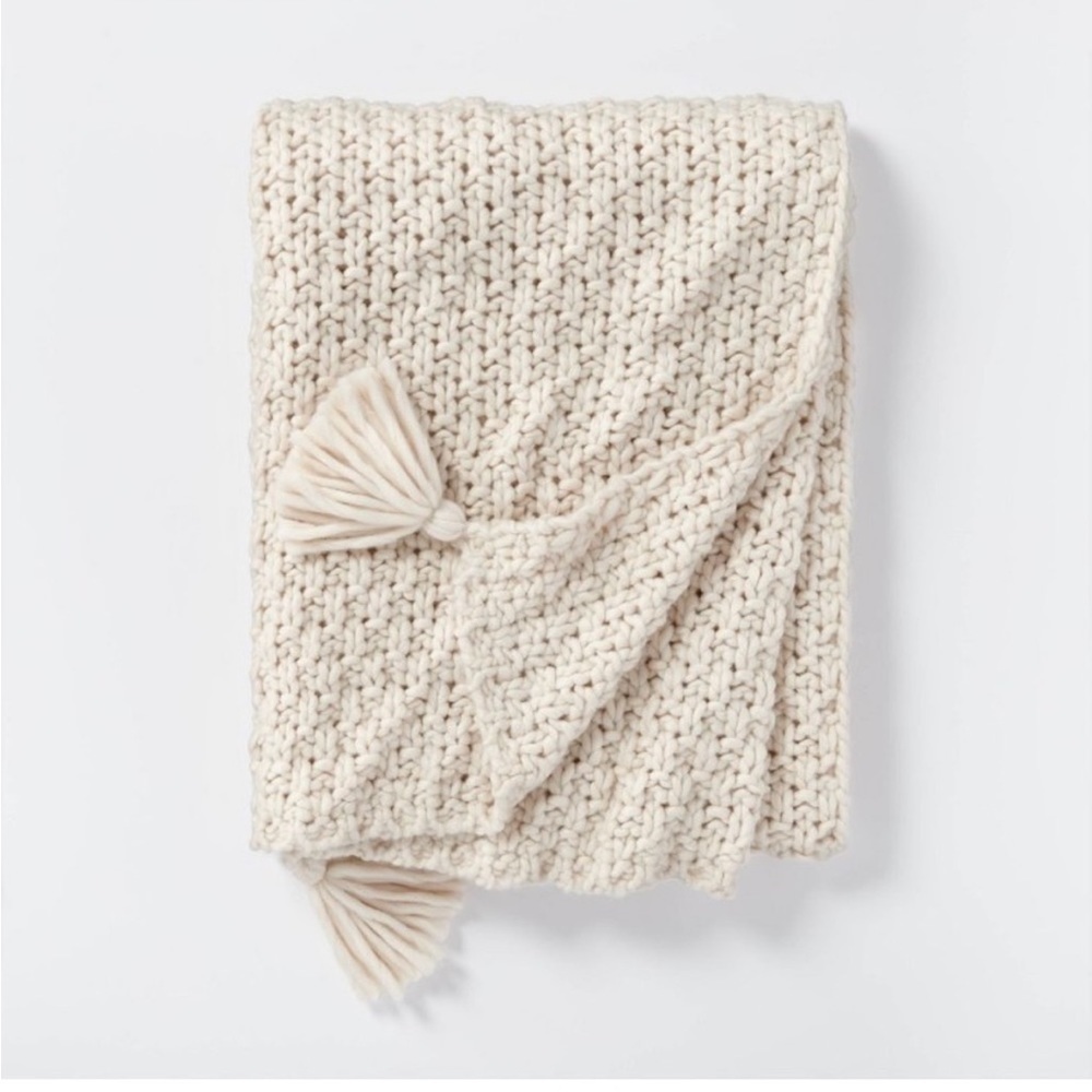 STUDIO MCGEE NWOT Chunky Knit Blanket ivory